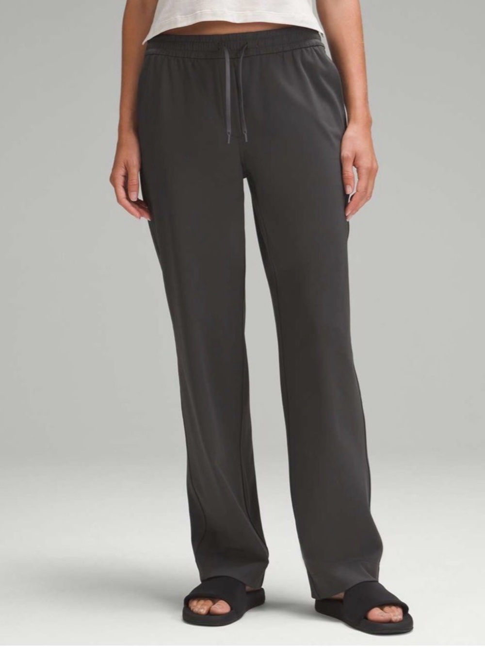 Lululemon Straight-Leg Mid-Rise Pant Full Length *Luxtreme
Graphite Grey